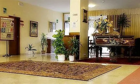 Hotel Cdh 4*