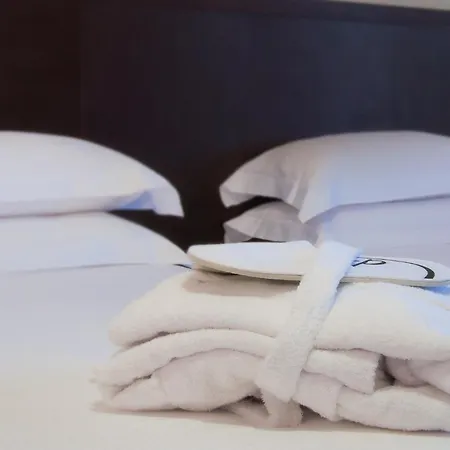 Hotel Cdh Modena