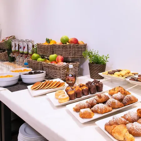 Hotel Cdh Modena